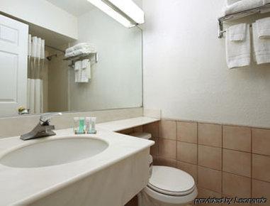 Travelodge By Wyndham Hollywood-vermont/sunset Los Ángeles