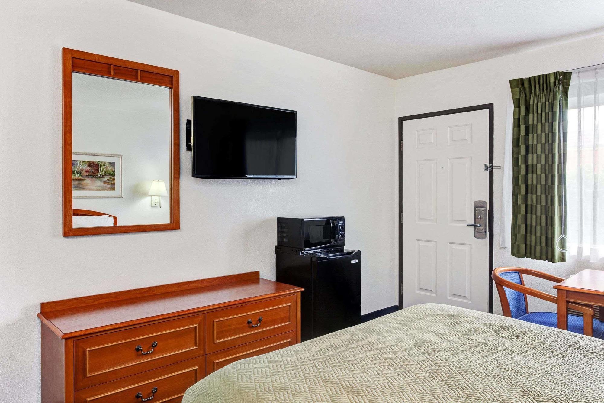 Travelodge By Wyndham Hollywood-vermont/sunset 2* Los Ángeles
